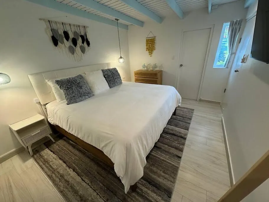 Meraki Apartment Bungalow Palm Beach